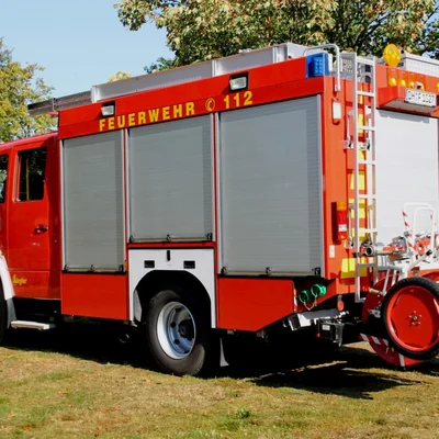hlf-links-zu.jpg